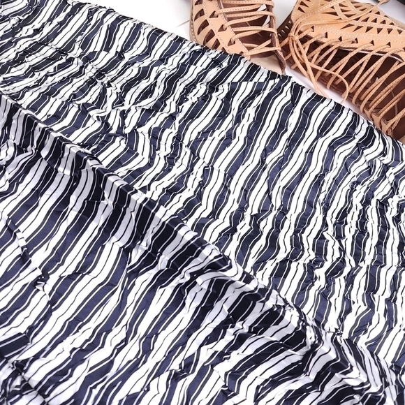 New Michael Kors Amazing Navy White Striped Crinkle Pleated Dress Sz 4 - Picture 10 of 16